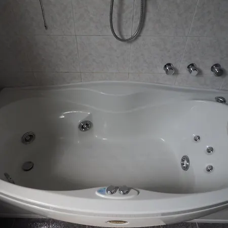 Tavernoland - Duck Side Of * Como