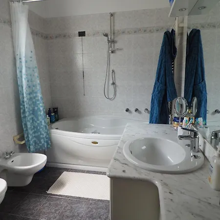 Tavernoland - Duck Side Of Apartment Como