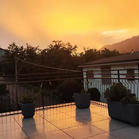 Tavernoland - Duck Side Of * Como